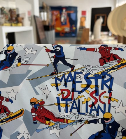 L’eccellenza piemontese in pista: Ugo Nespolo veste i maestri di sci italiani