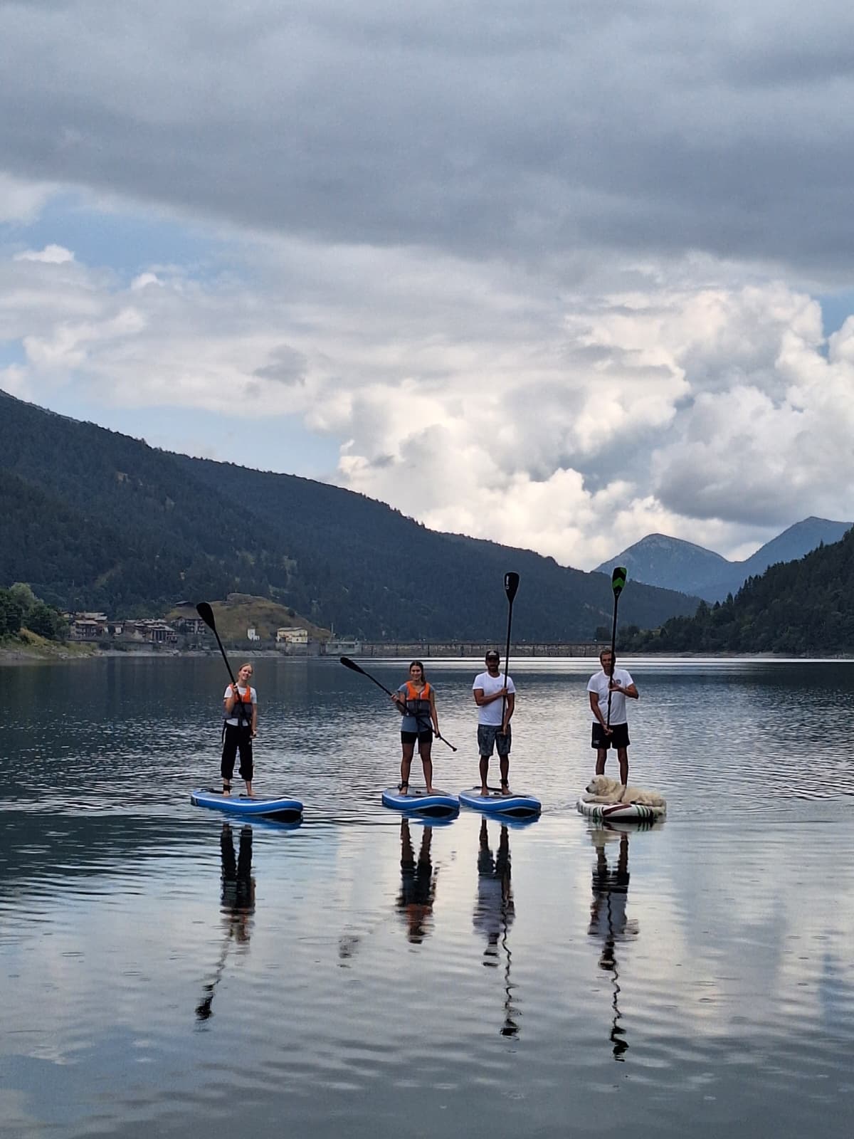 Lo Stand Up Paddle alla Scoperta dei Laghi Piemontesi